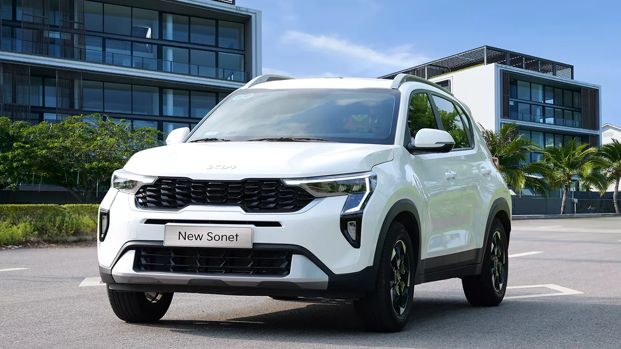 Giá xe KIA Seltos và KIA Sonet đồng loạt giảm, cao nhất tới 54 triệu đồng. 13 Giá xe KIA Seltos và KIA Sonet đồng loạt giảm, cao nhất tới 54 triệu đồng. kia thaibinh.com sonet 1 Giá xe KIA Seltos và KIA Sonet đồng loạt giảm, cao nhất tới 54 triệu đồng.